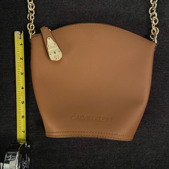 Brown, adjustable crossbody, Calvin Klein purse with gold hardware. - Picture 5 of 12